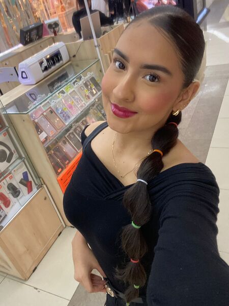 Artiest MiaSaenzmml Foto 2