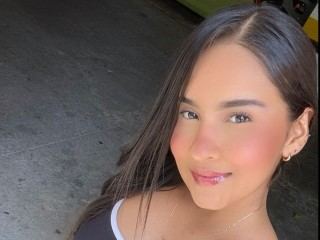 MiaSaenzmml profielfoto van cam model