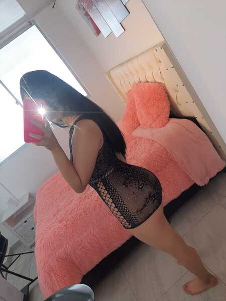 Artist Little_Innocent_Bunny Foto 2