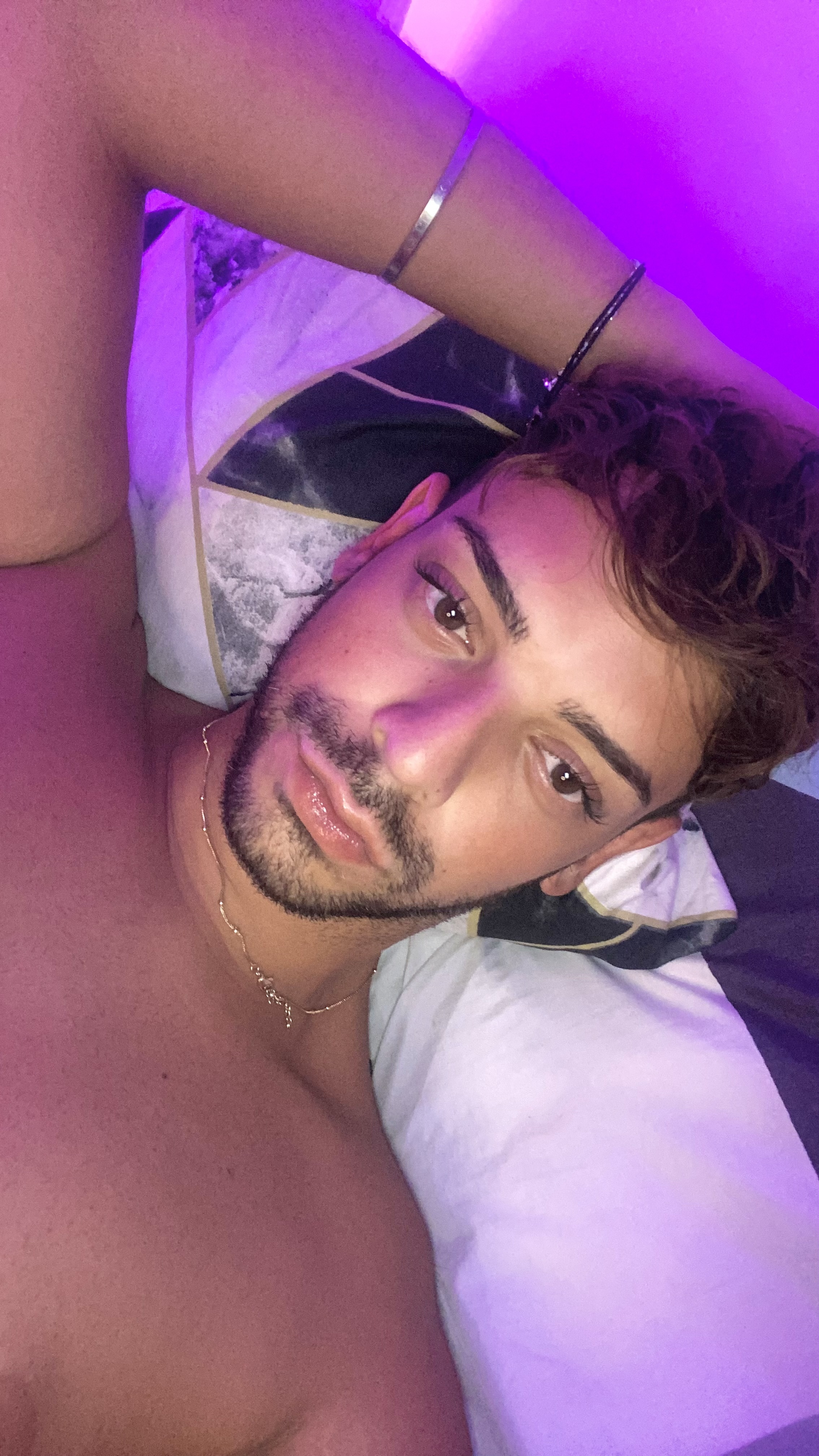 Performer LoganWolkk Photo 6