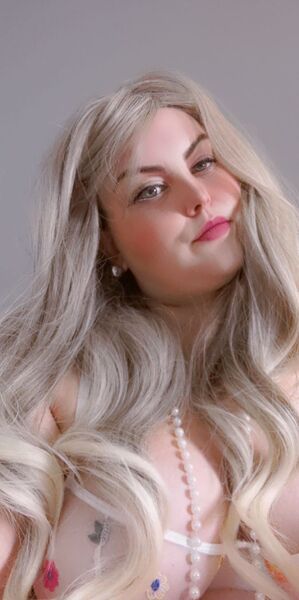 Performer LunaPMorningstar Photo 4