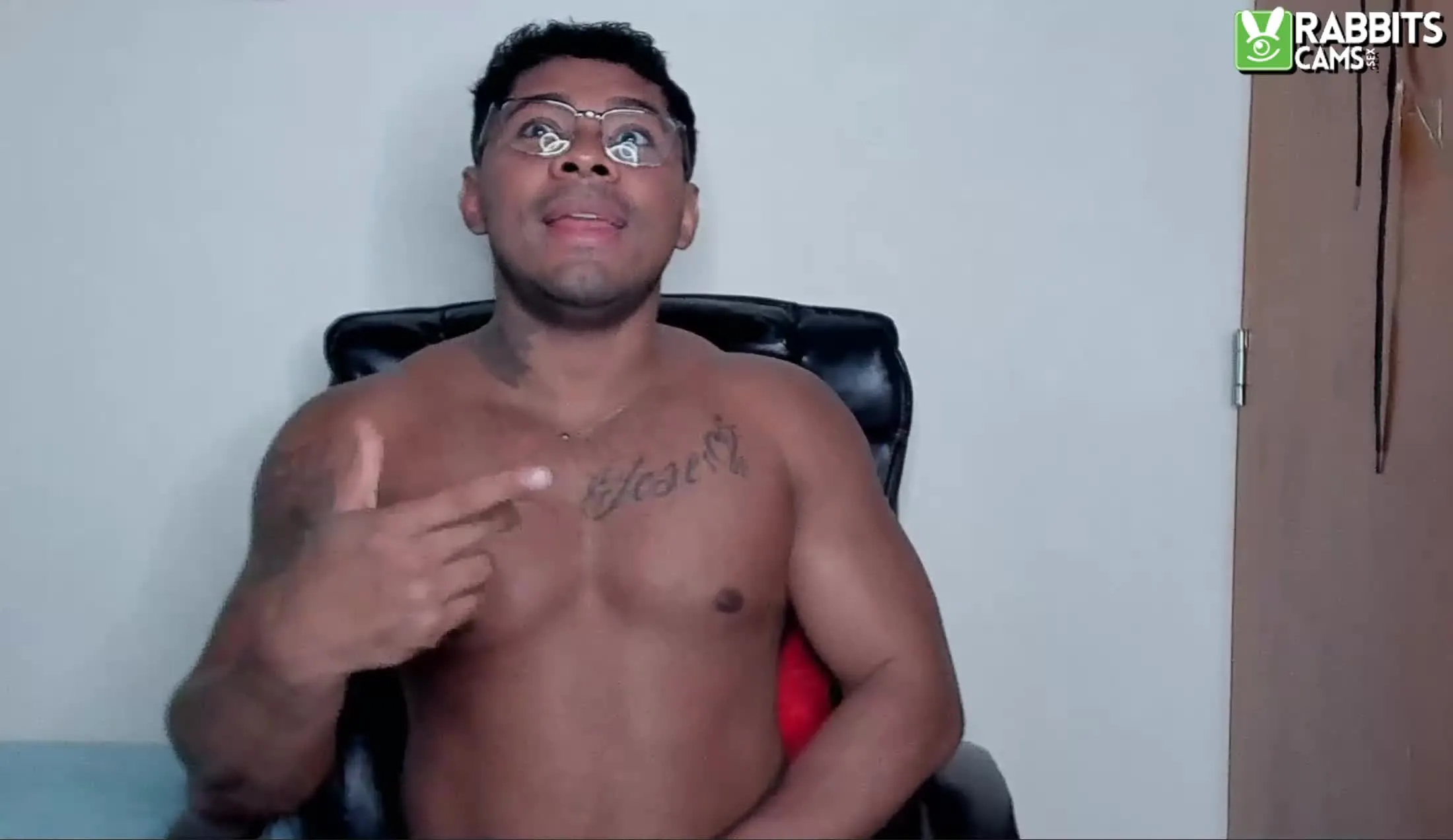 Performer Ethan_castl Video 1