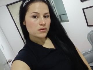 Foto de perfil de modelo de webcam de Bellaa_18 