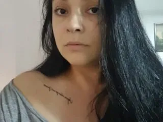 LAYILAA profielfoto van cam model