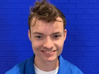 Image de profil du modèle de webcam Blueeyedhandsome