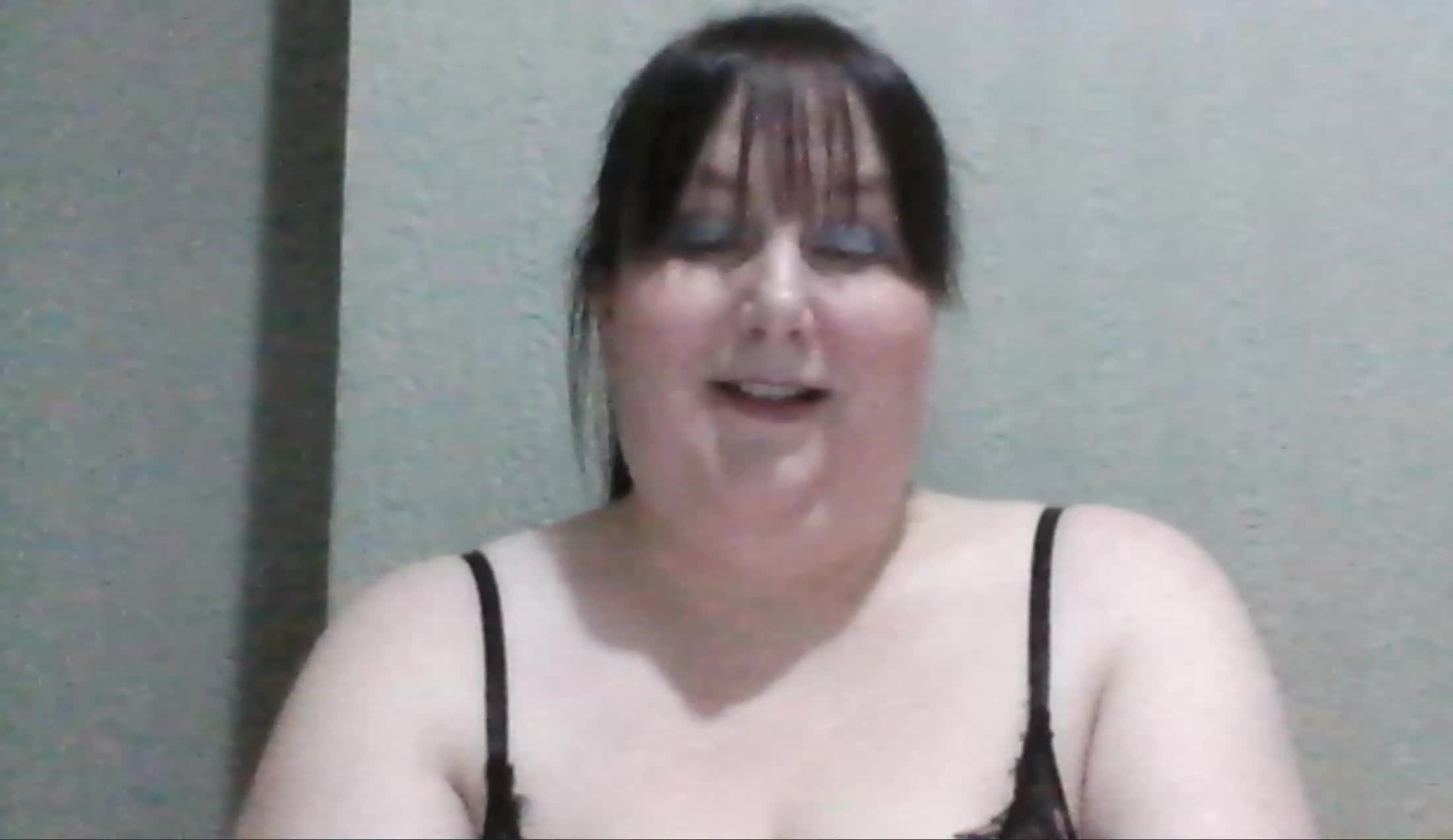 Interprete BritishMilfLacey Video 1