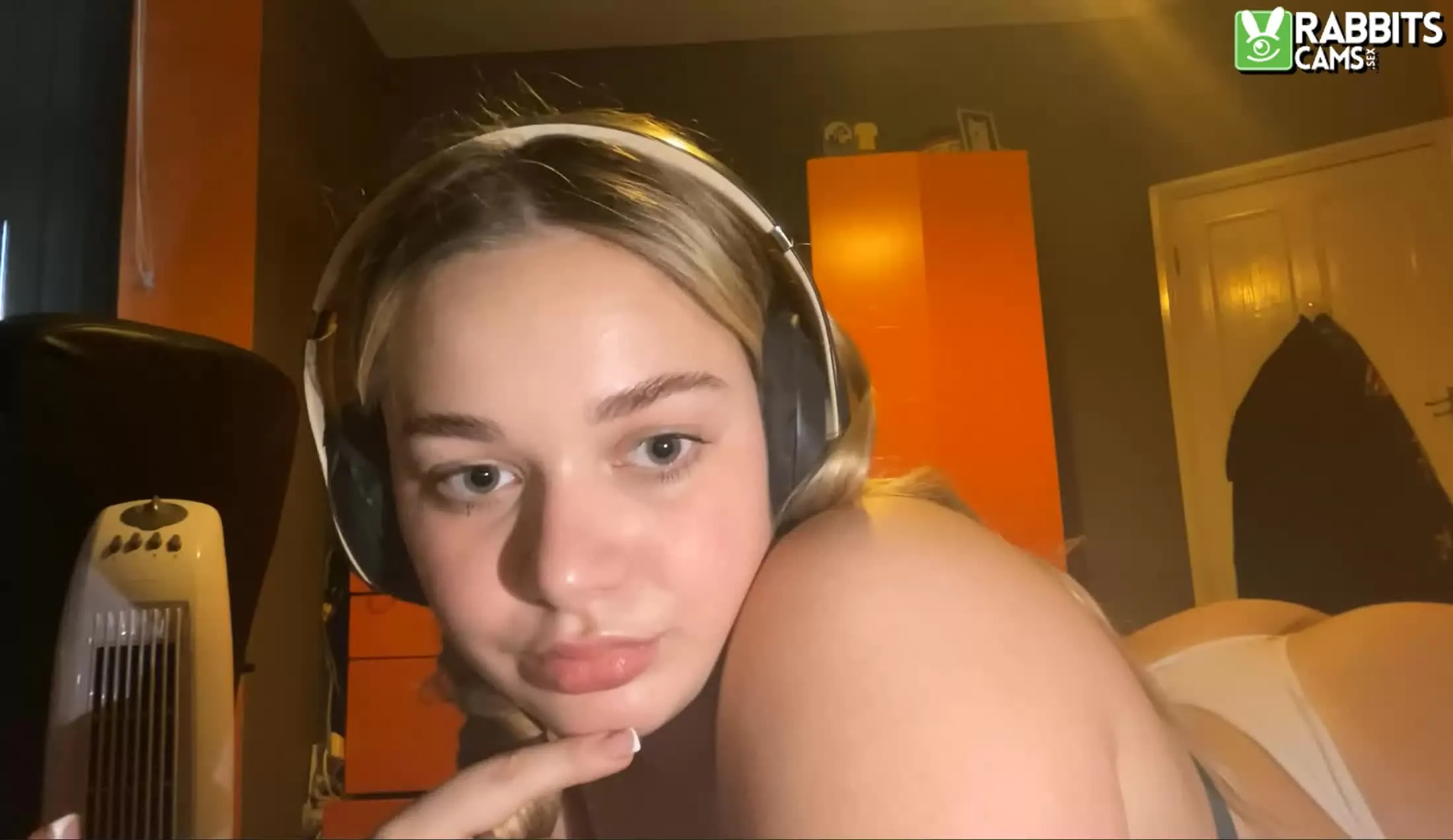 Utøver Ellalouisee89 Video 1