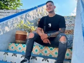 robertobaggio profilbild på webbkameramodell