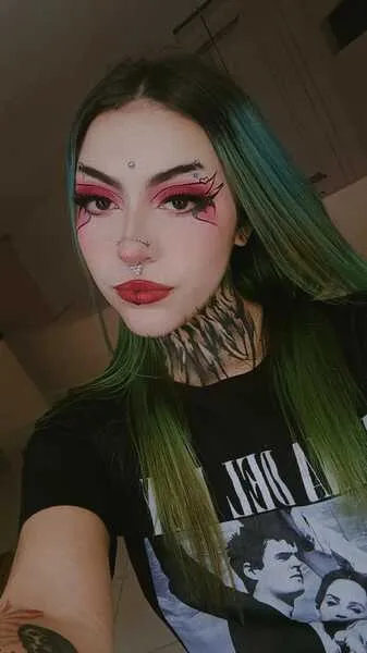 Utøver MALORYGREY Bilde 4