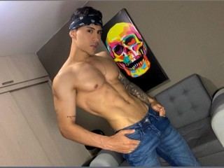 Imagen de perfil de modelo de cámara web de tristan_bm