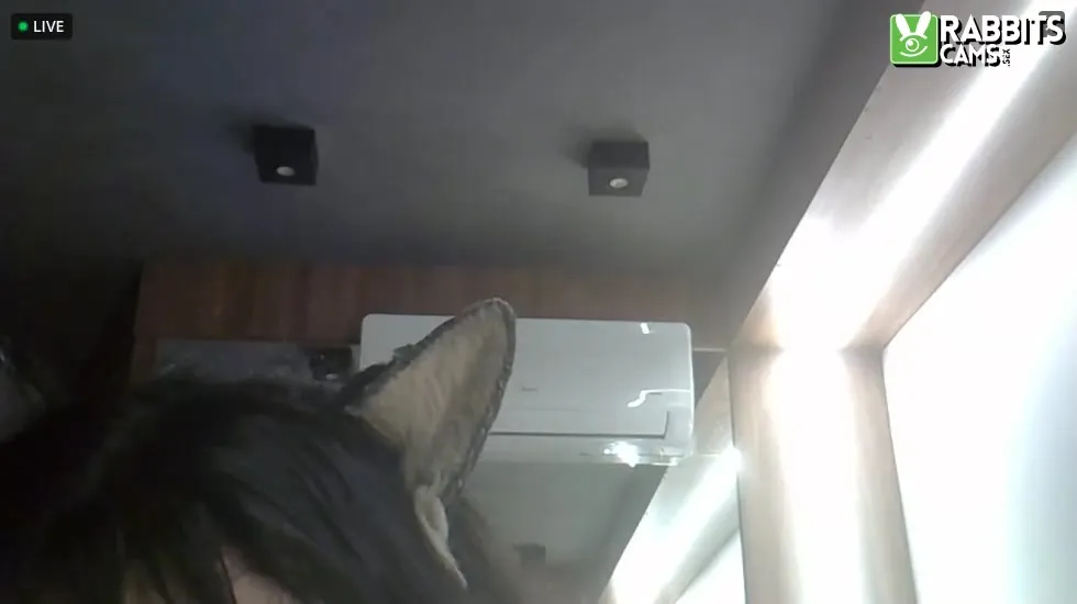 Interprete Skinny_Kitten Video 2