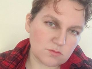 Grayandred cam model profile picture