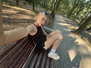 LorikaSky profielfoto van cam model