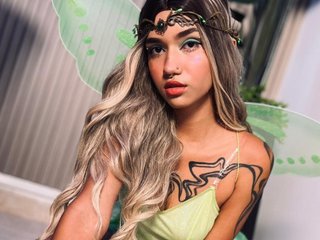 Profilbilde av AlanahGreyGB webkamera modell