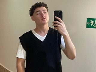 Luca_Rizzo18 profilbild på webbkameramodell 