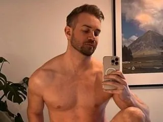yournakedbud profielfoto van cam model