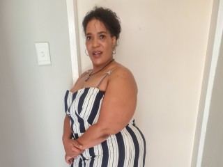 CaramelHugeAssZA cam model profile picture 