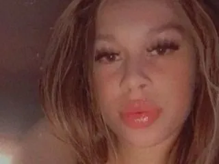 LolaLangg immagine del profilo del modello di cam