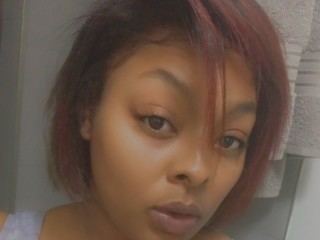 CreamSimpson cam model profile picture