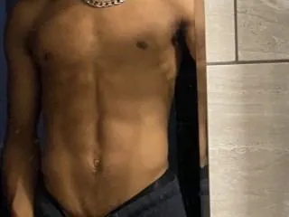 OmariK1ng Profilbild des Cam-Modells