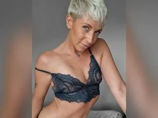 TastyTianaxoxo profielfoto van cam model