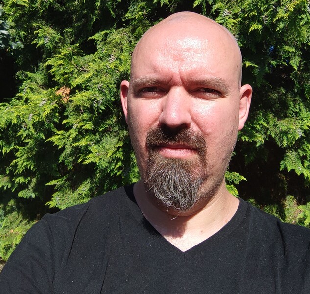 Intérprete ThatUKguy Foto 4