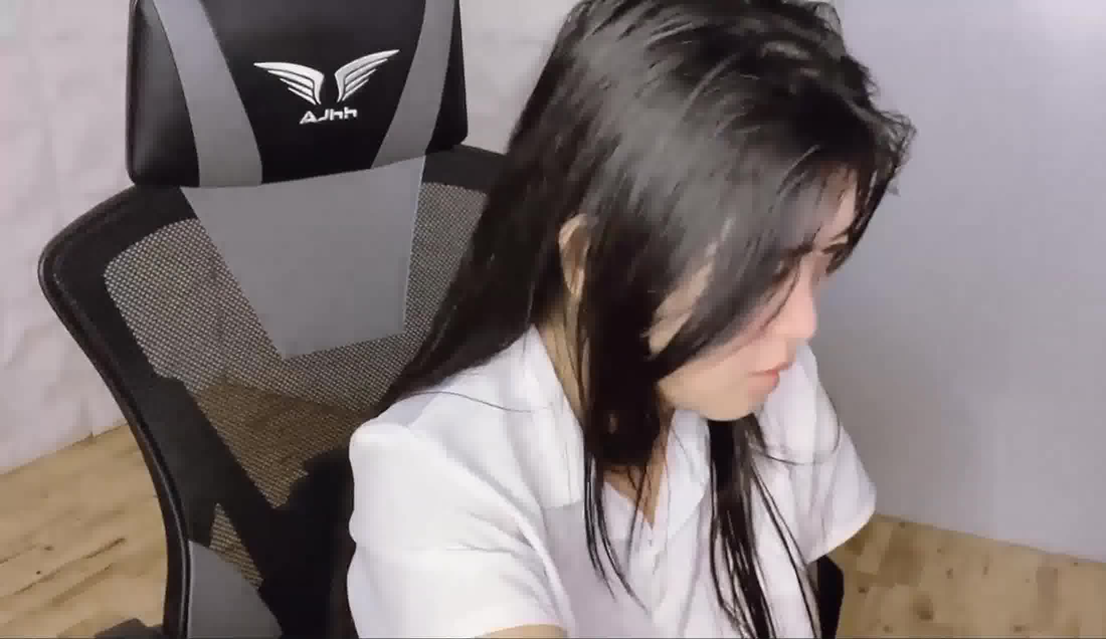 Interprete MyBabe20 Video 1