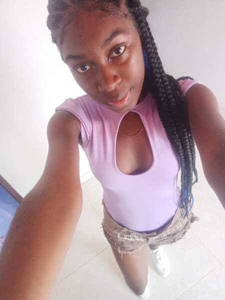 Interprete LILYTHOMSON Foto 6