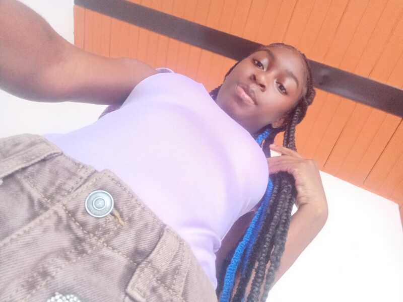 Interprete LILYTHOMSON Foto 8