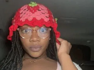 FatmaThickne profilbild på webbkameramodell