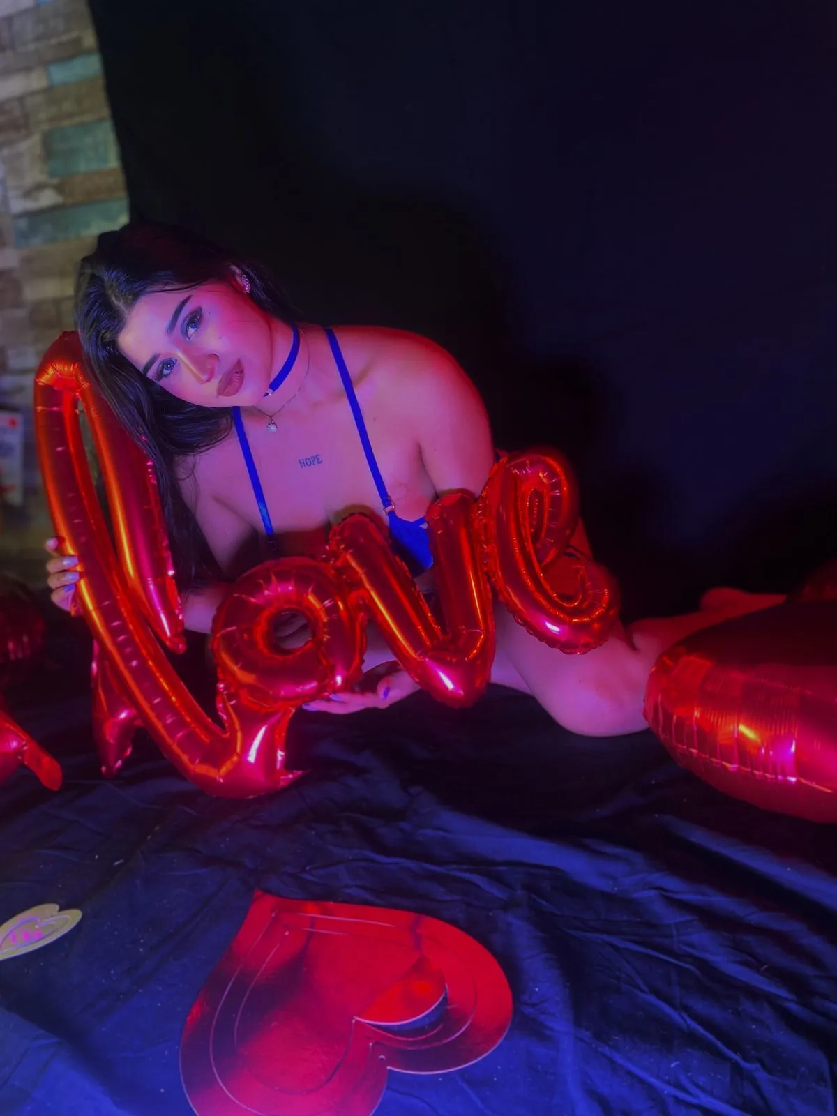 Performer VenusCris Photo 5