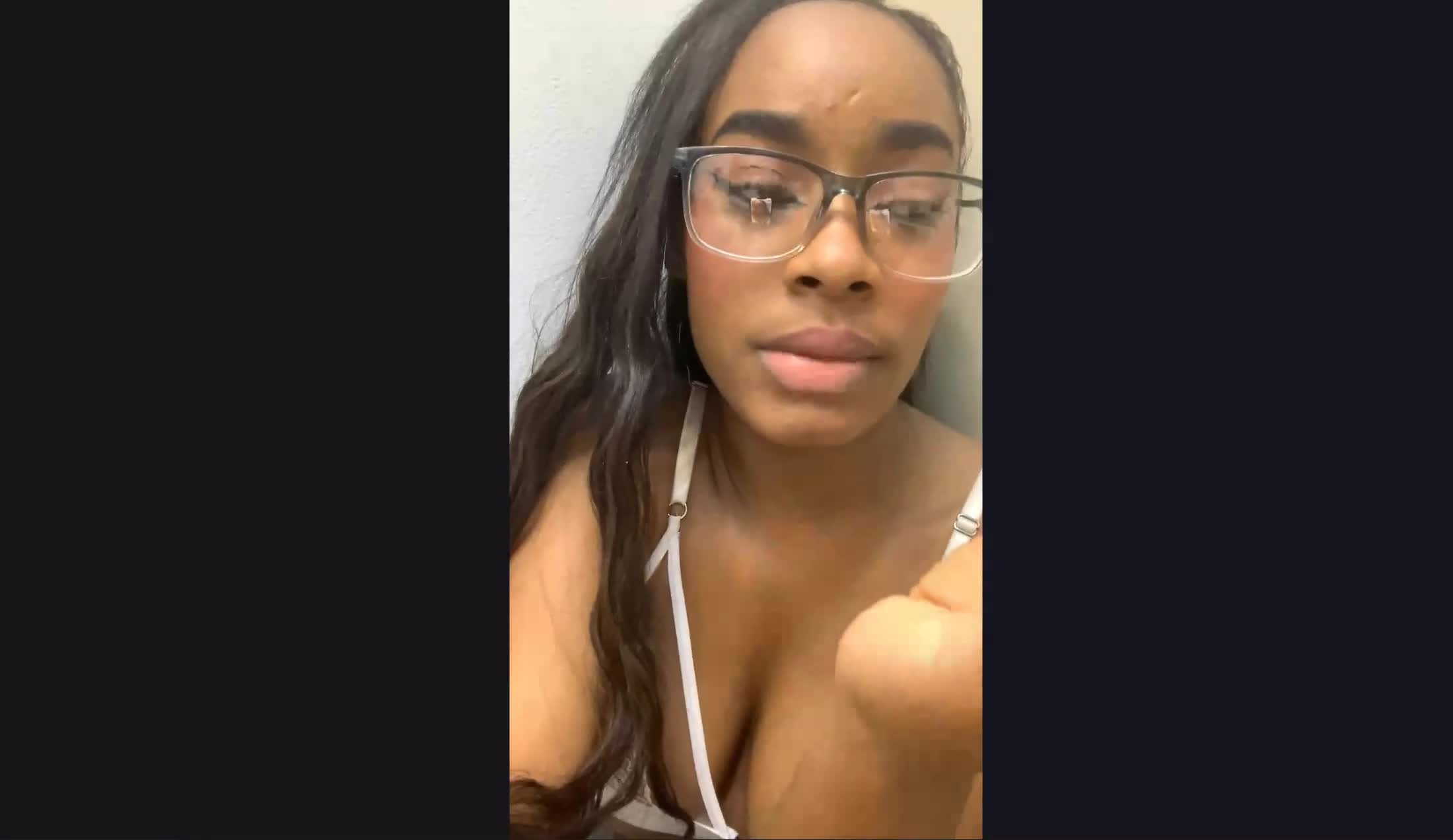 Artist HelaSmith Video 2