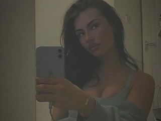 EbonyEll profilbild på webbkameramodell