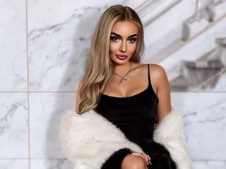 Image de profil du modèle de webcam arabella_dominates