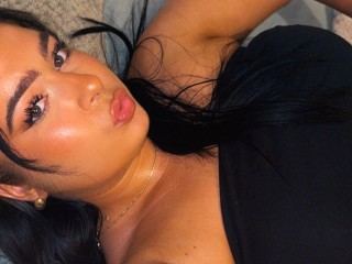 Image de profil du modèle de webcam HotBrunetteBoddie