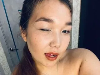 liaa_mia profilbild på webbkameramodell