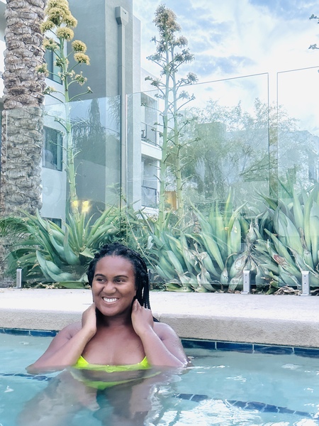 Performer NikolePlays Photo 11