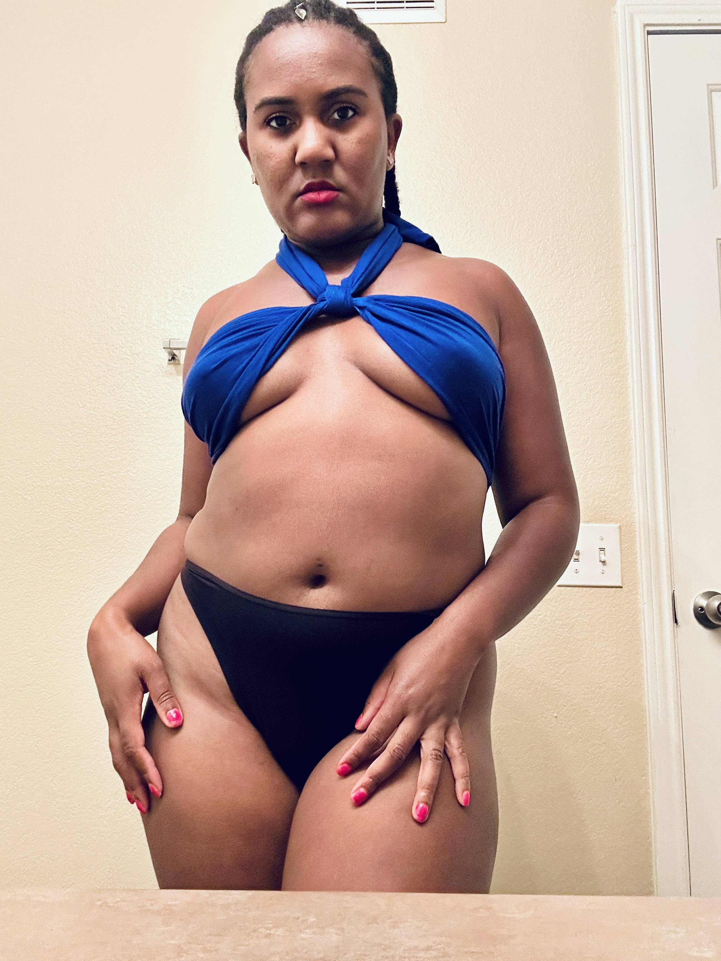 Performer NikolePlays Photo 1