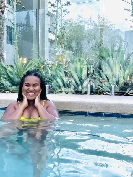 Performer NikolePlays Photo 8