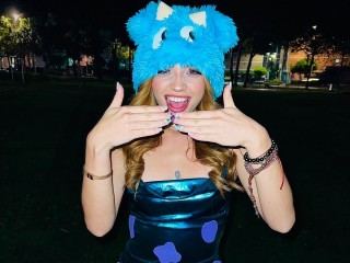 Ivy_cox_glad cam model profile picture