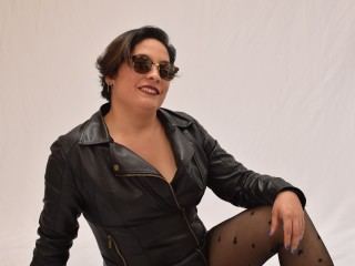 Imagen de perfil de modelo de cámara web de SienaHarmony