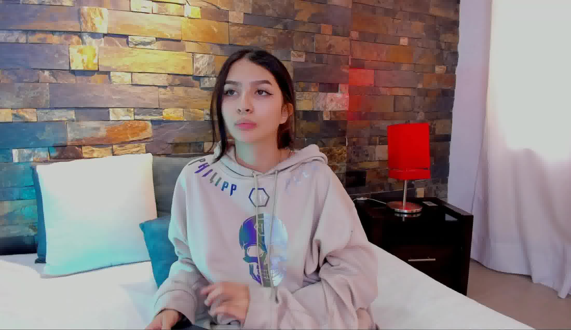 Artiest AliceThomson777 Video 1