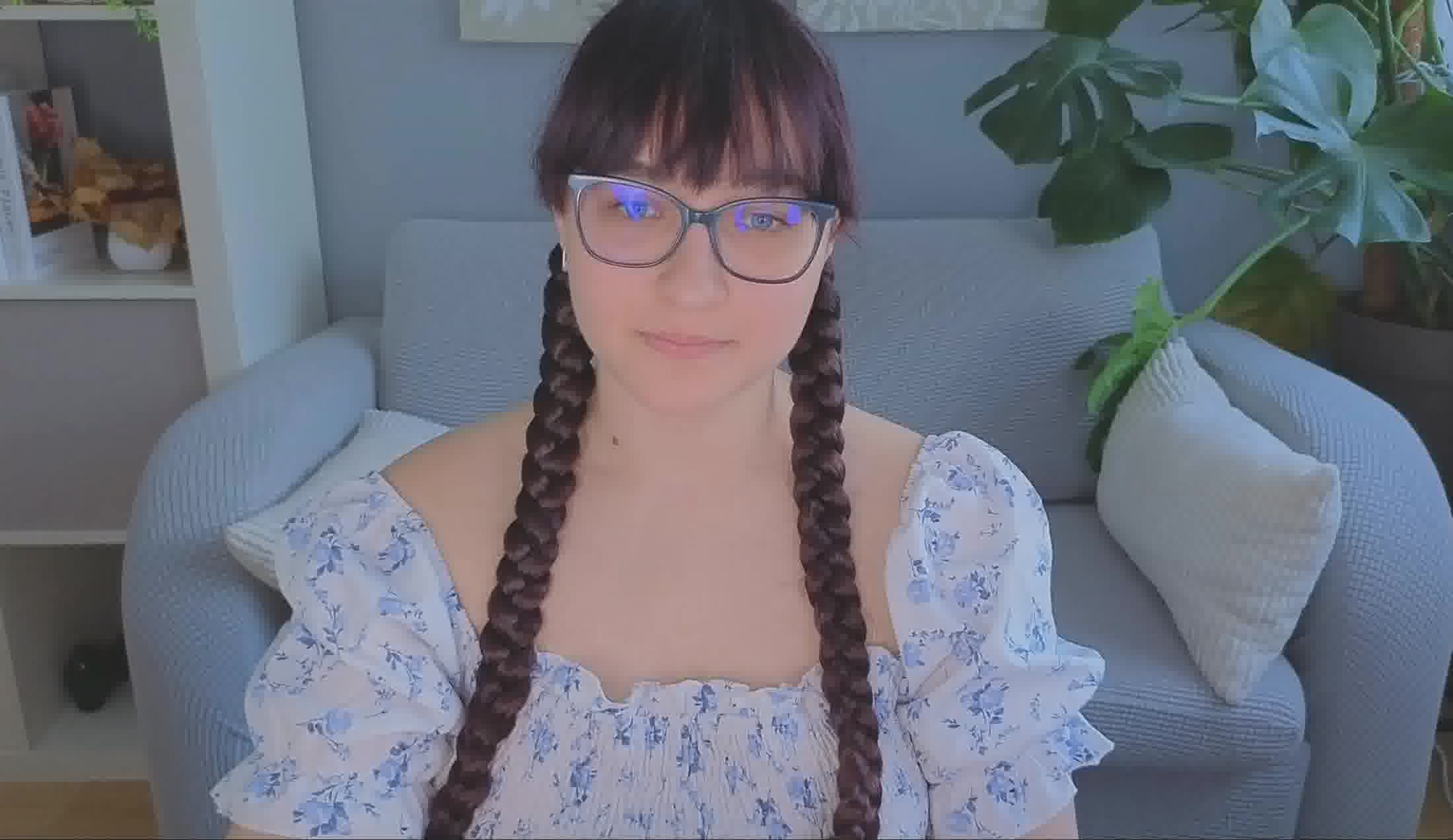 Interprète TessaDoll Vidéo 1