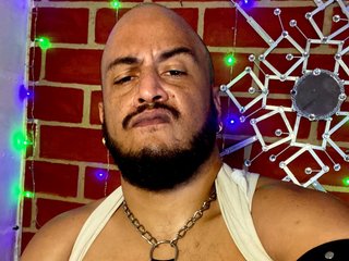 Bobbykbrera profielfoto van cam model 