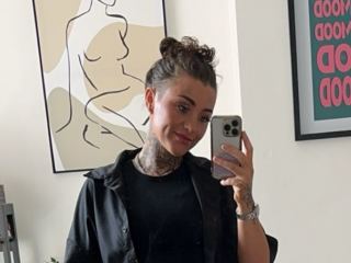 Itsscarlet99 profilbild på webbkameramodell 