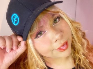 AngelicMoonnn profilbild på webbkameramodell