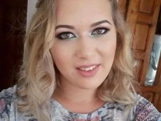 LYISA cam model profile picture