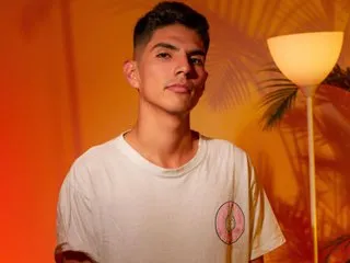 lucky_333 profilbild på webbkameramodell