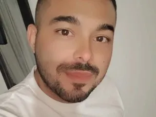 Image de profil du modèle de webcam dante_018