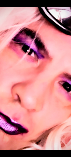 Performer IVEBEENWAITING Photo 4